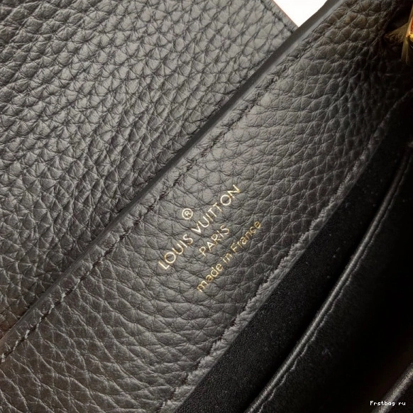 First bag ru LOUIS VUITTON CAPUCINES MINI 0804
